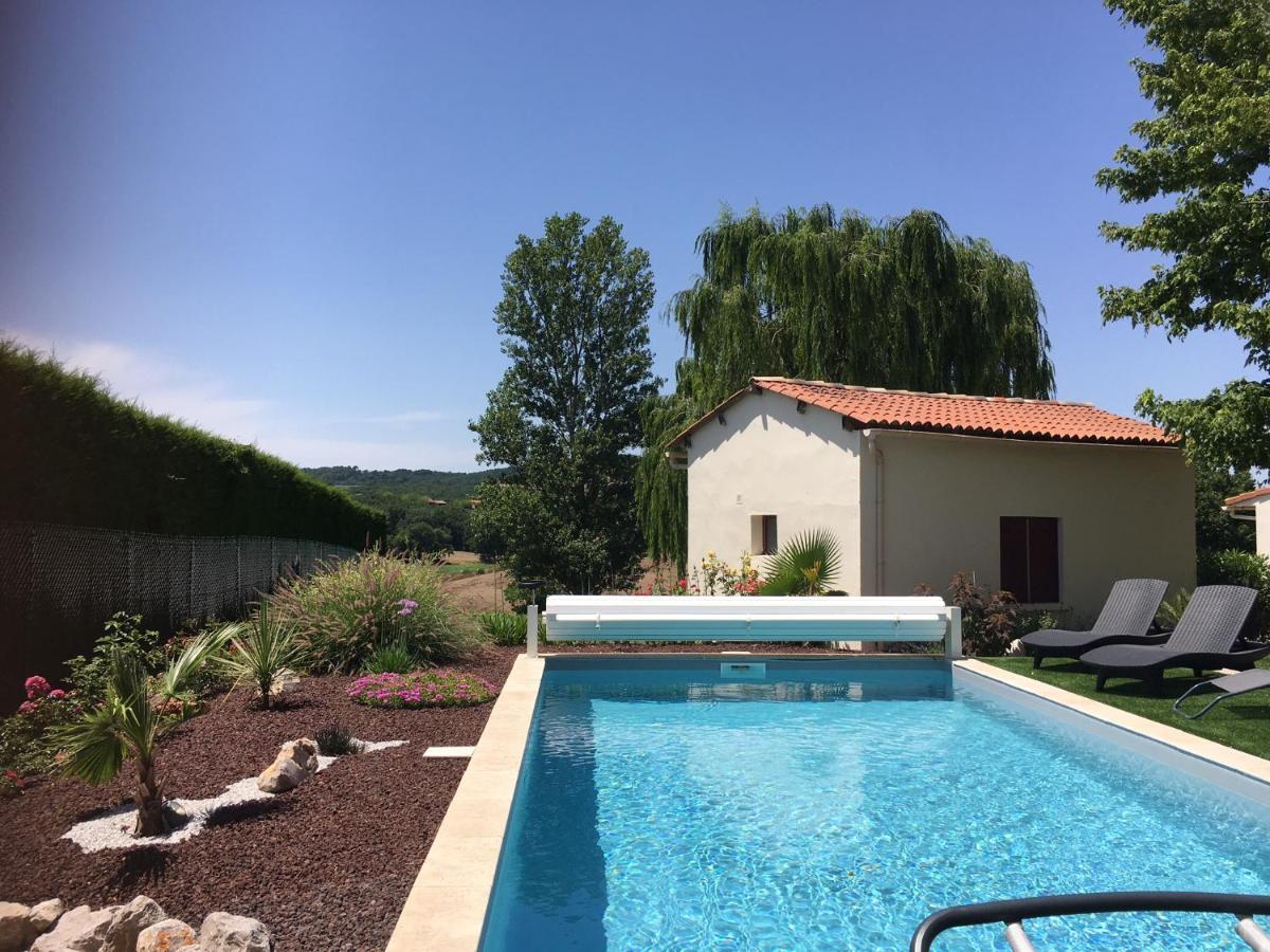 Domaine De La Vigne Bed & Breakfast Cadalen Екстериор снимка