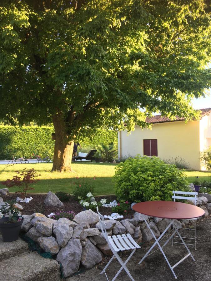 Domaine De La Vigne Bed & Breakfast Cadalen Екстериор снимка