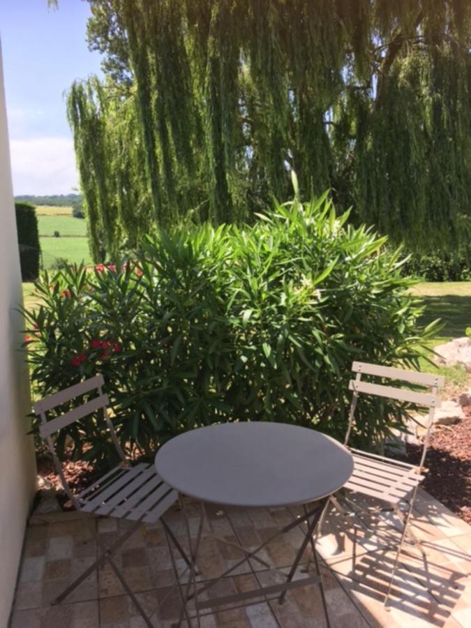 Domaine De La Vigne Bed & Breakfast Cadalen Екстериор снимка
