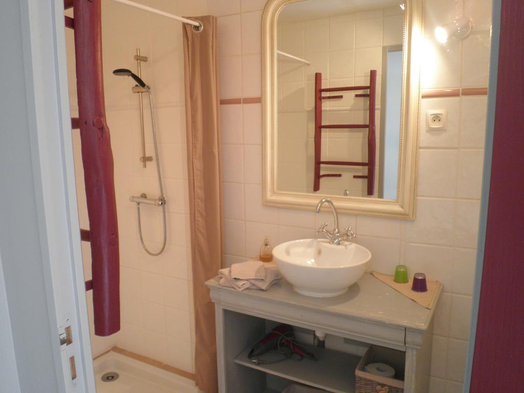 Domaine De La Vigne Bed & Breakfast Cadalen Екстериор снимка