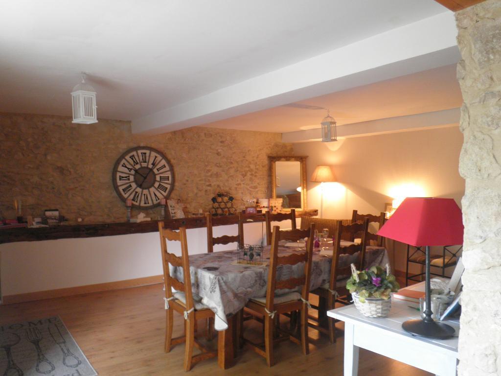 Domaine De La Vigne Bed & Breakfast Cadalen Екстериор снимка
